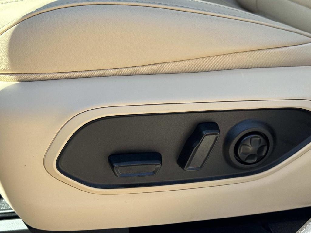new 2026 Jeep Grand Cherokee L car, priced at $52,509