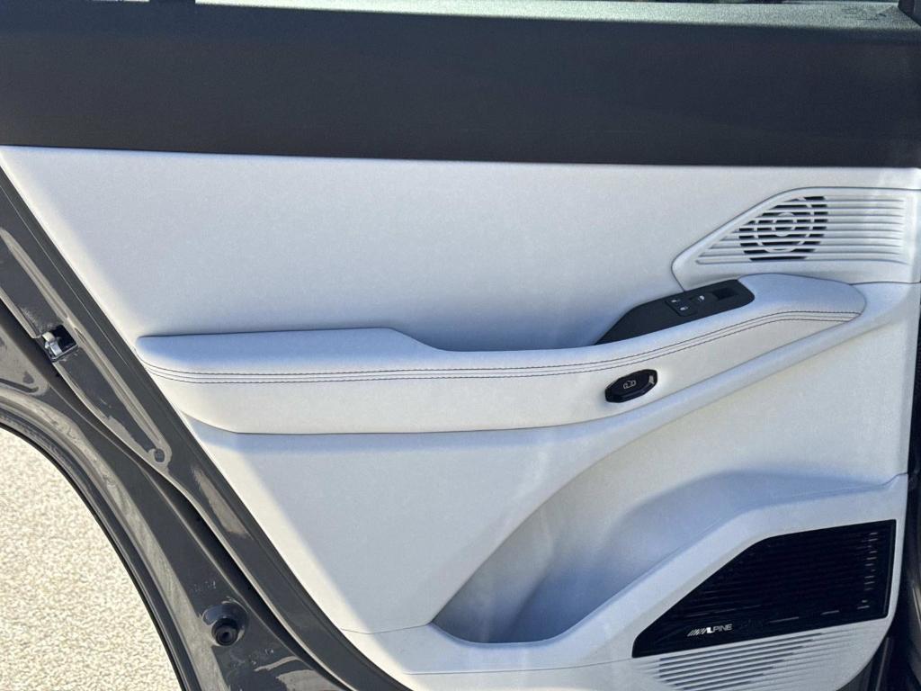 new 2026 Jeep Cherokee car, priced at $46,339