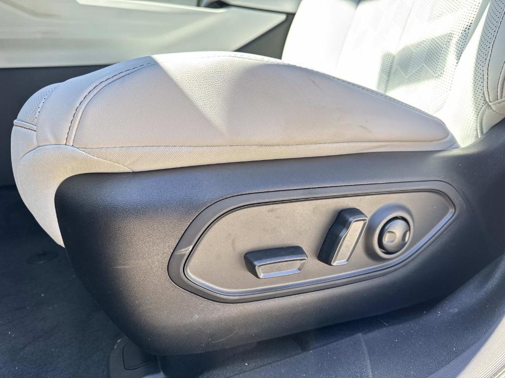 new 2026 Jeep Cherokee car, priced at $46,339