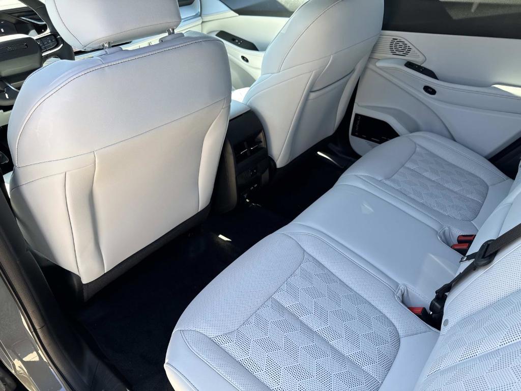 new 2026 Jeep Cherokee car, priced at $46,339