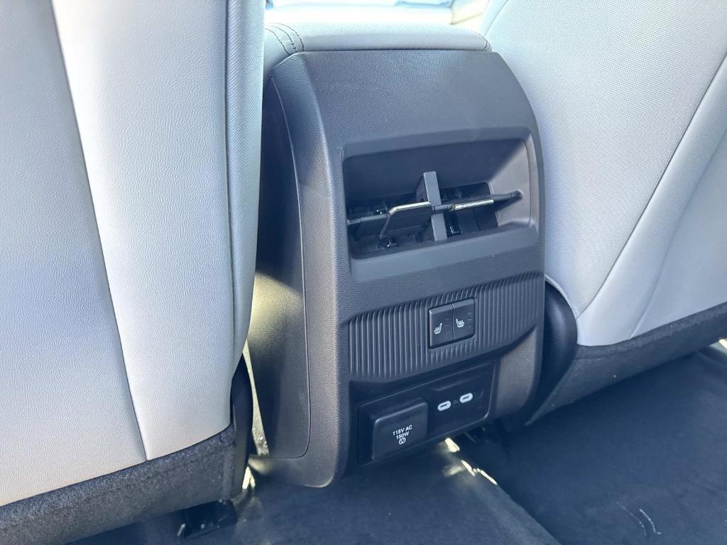new 2026 Jeep Cherokee car, priced at $46,339
