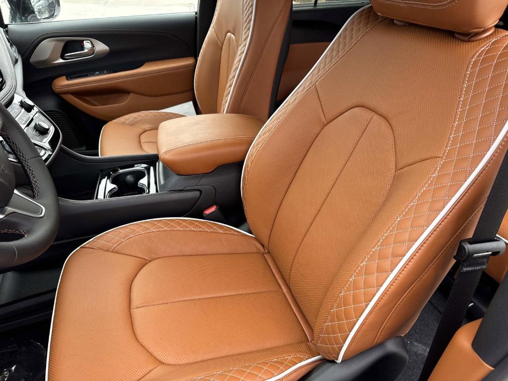 new 2026 Chrysler Pacifica car, priced at $59,212
