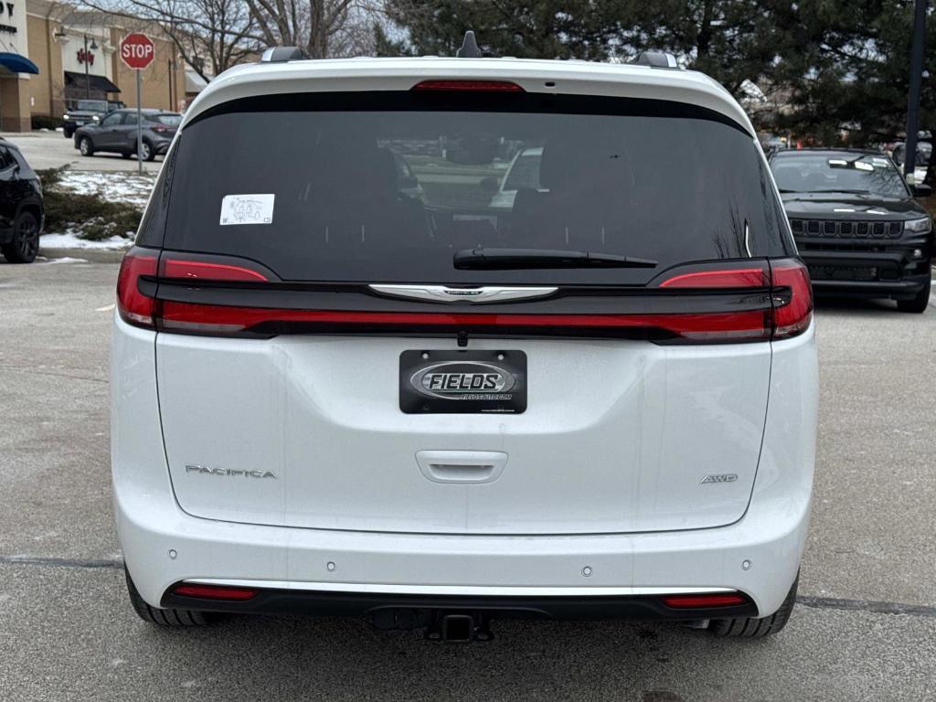 new 2026 Chrysler Pacifica car, priced at $59,212