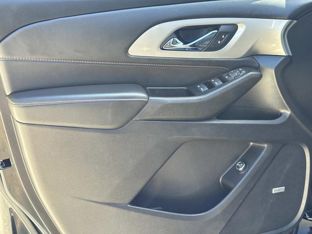 used 2019 Chevrolet Traverse car, priced at $22,369