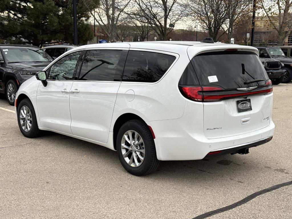 new 2026 Chrysler Pacifica car, priced at $53,899