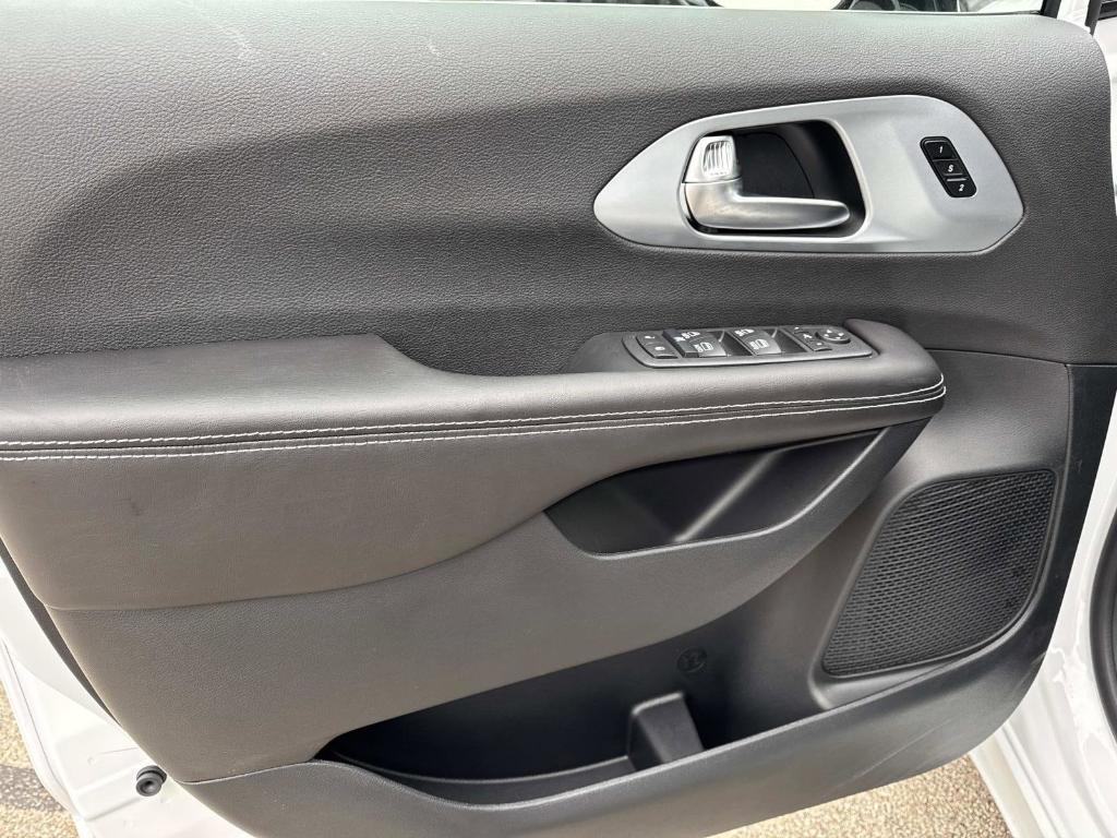new 2026 Chrysler Pacifica car, priced at $53,899