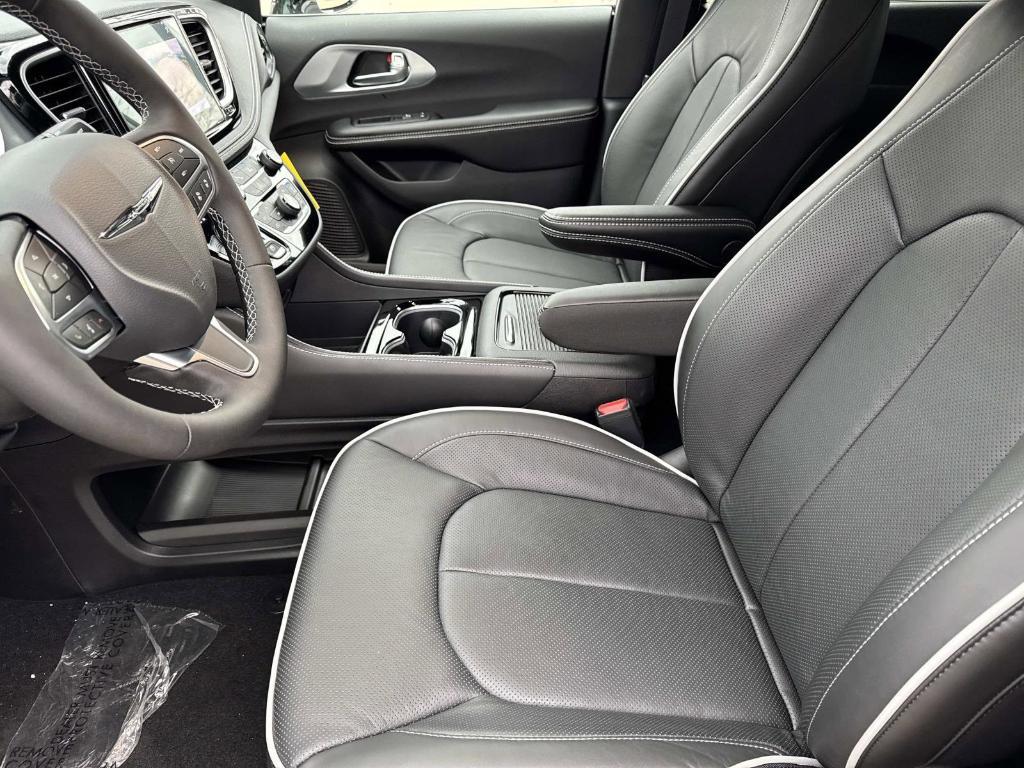 new 2026 Chrysler Pacifica car, priced at $53,899