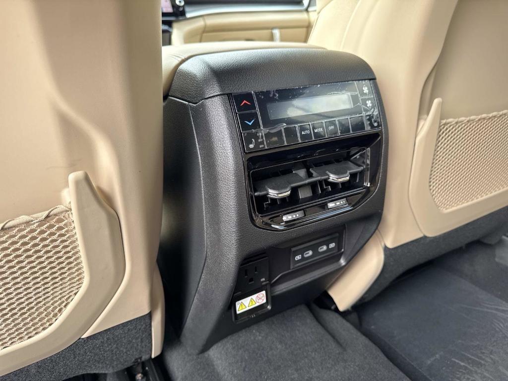 new 2026 Jeep Grand Cherokee L car, priced at $52,404