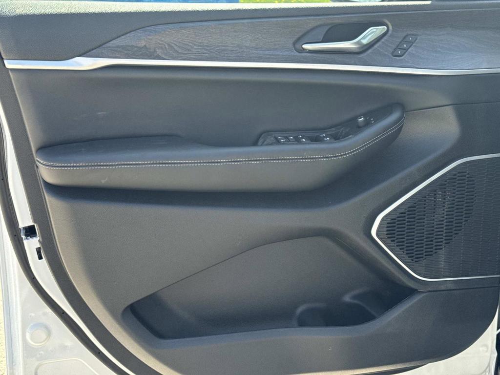 new 2026 Jeep Grand Cherokee L car, priced at $51,409