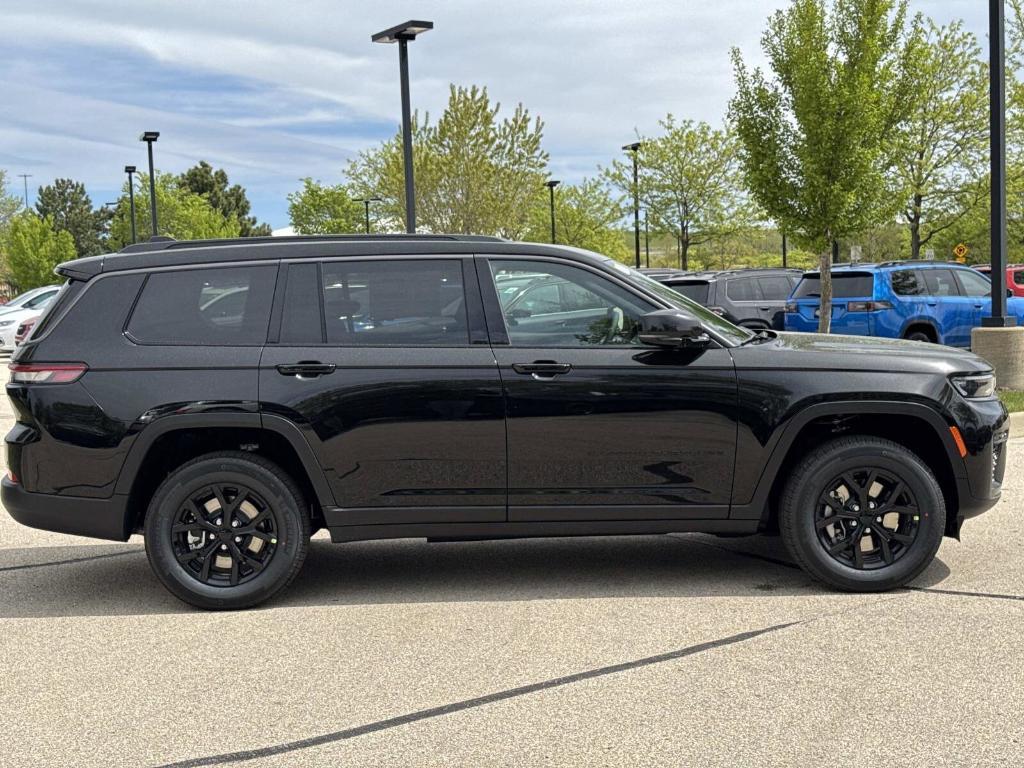 new 2026 Jeep Grand Cherokee L car, priced at $49,929