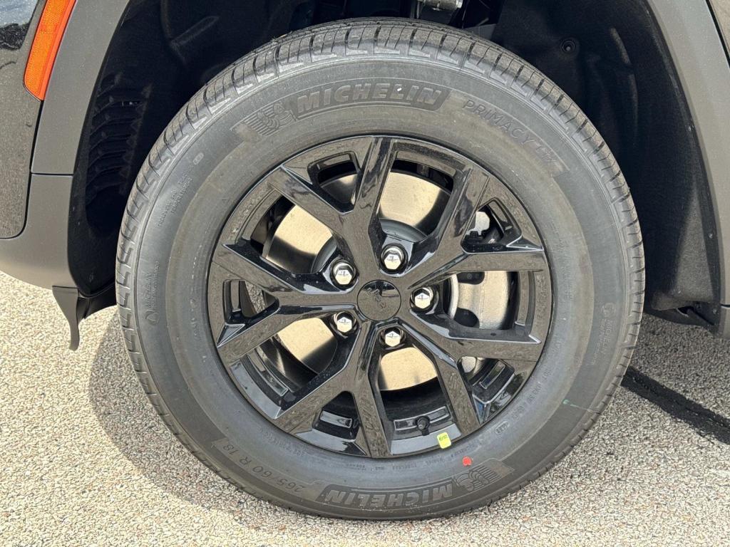 new 2026 Jeep Grand Cherokee L car, priced at $49,929