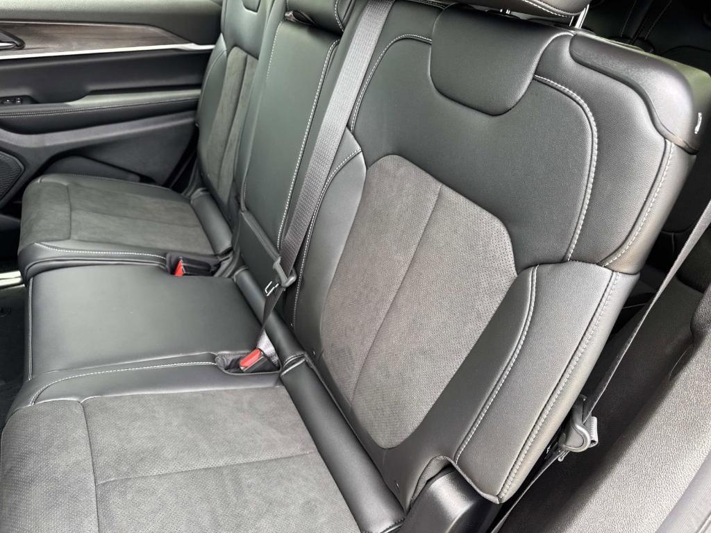 new 2026 Jeep Grand Cherokee L car, priced at $49,929
