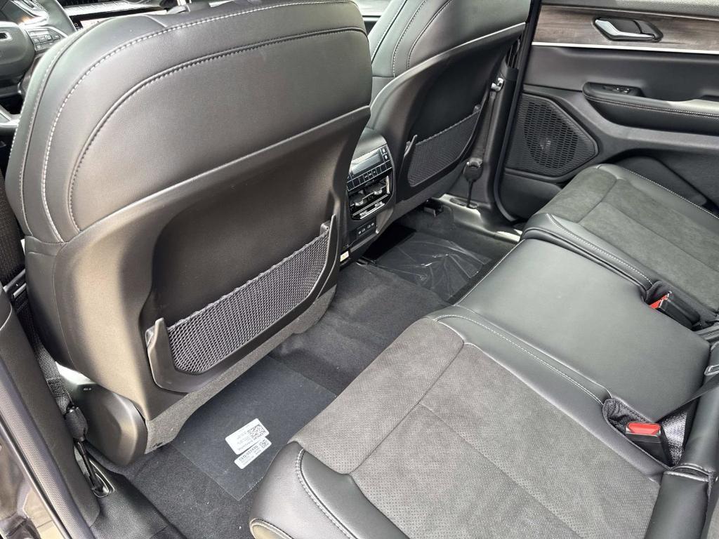 new 2026 Jeep Grand Cherokee L car, priced at $49,929