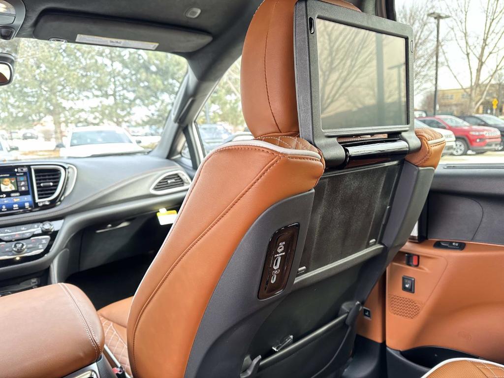 new 2026 Chrysler Pacifica car, priced at $58,556