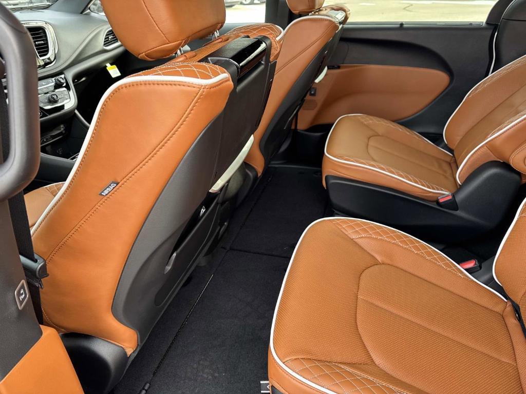 new 2026 Chrysler Pacifica car, priced at $58,556
