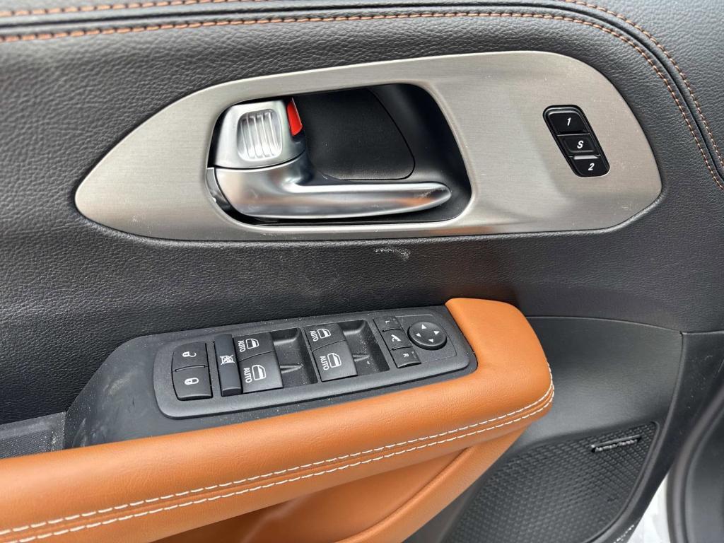 new 2026 Chrysler Pacifica car, priced at $58,556