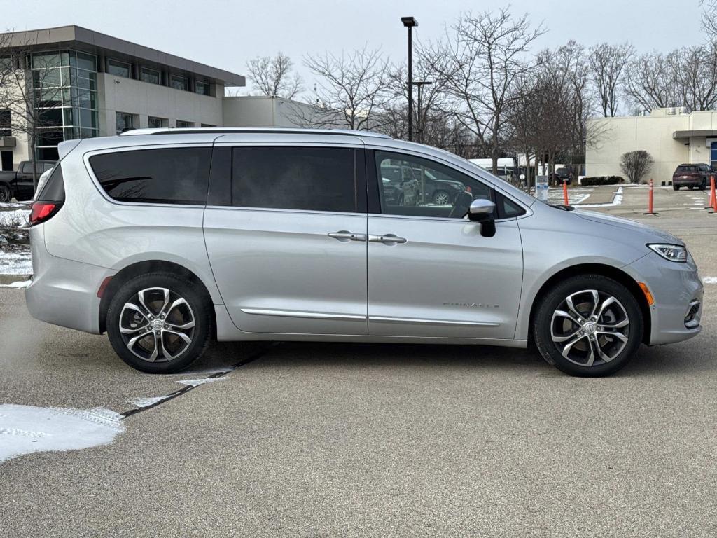 new 2026 Chrysler Pacifica car, priced at $58,556