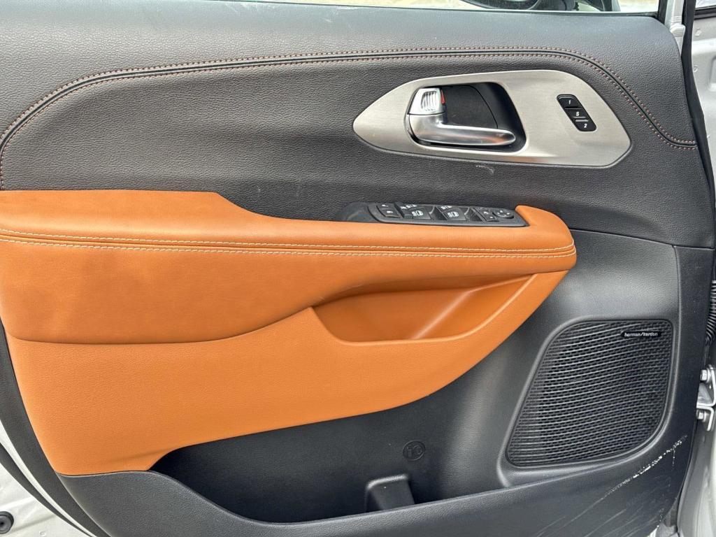 new 2026 Chrysler Pacifica car, priced at $58,556