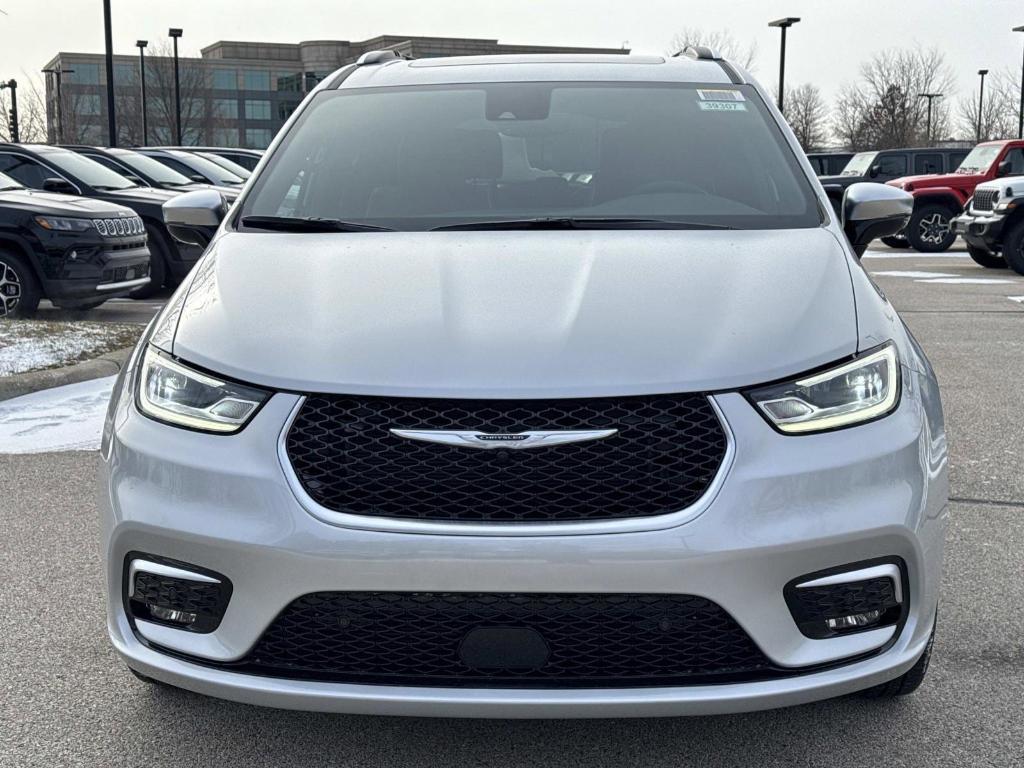 new 2026 Chrysler Pacifica car, priced at $58,556