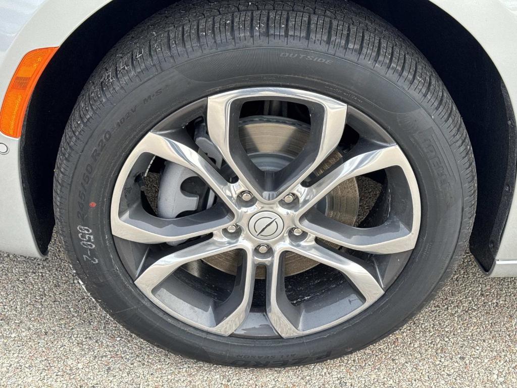 new 2026 Chrysler Pacifica car, priced at $58,556