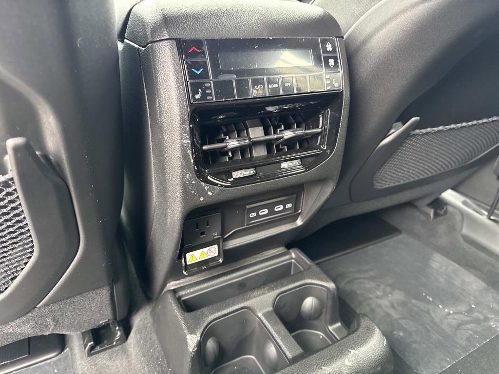 new 2026 Jeep Grand Cherokee L car, priced at $51,584