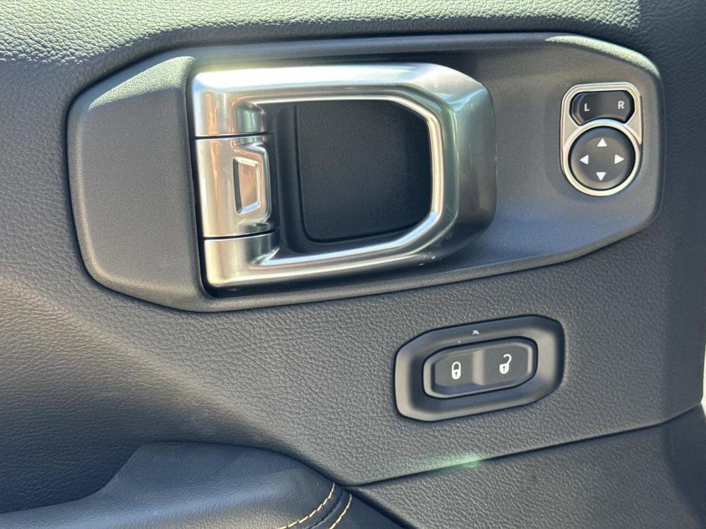 new 2026 Jeep Wrangler car, priced at $57,539