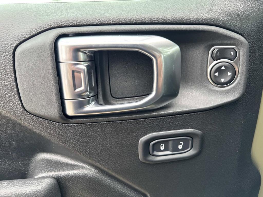 new 2026 Jeep Wrangler car, priced at $55,154