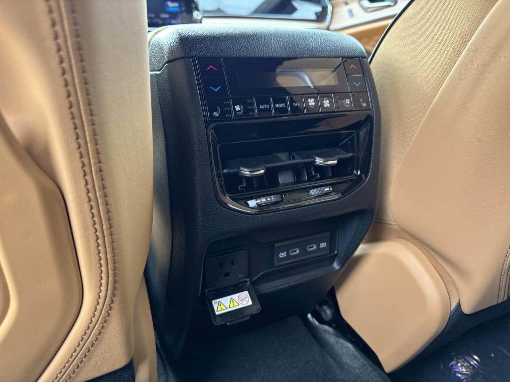 new 2026 Jeep Grand Cherokee L car, priced at $65,381