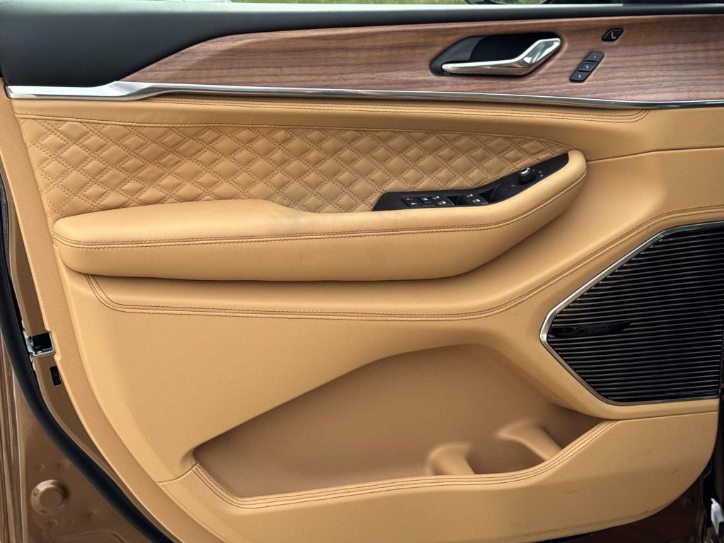 new 2026 Jeep Grand Cherokee L car, priced at $65,381