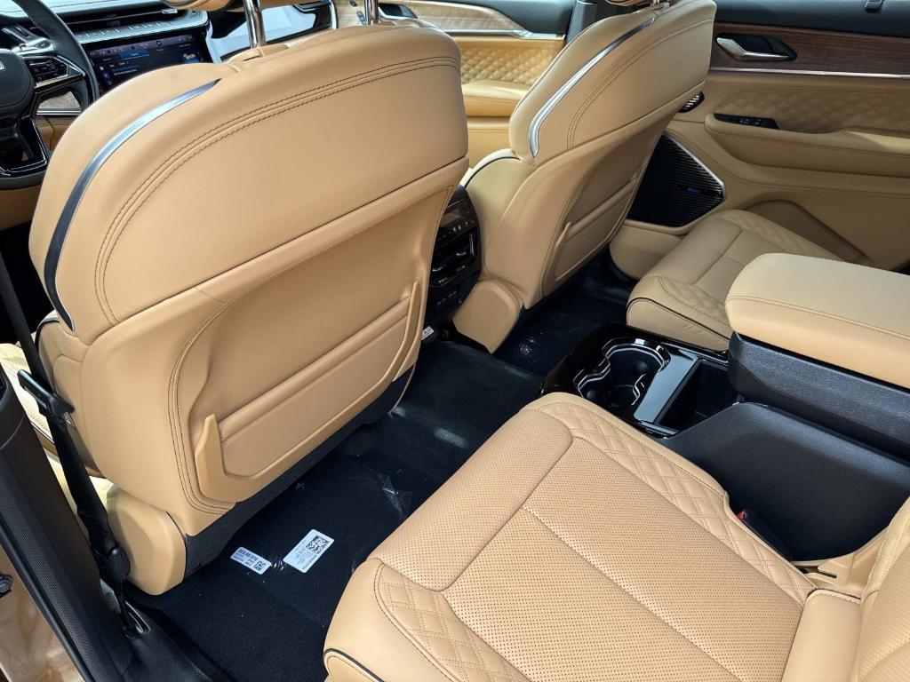 new 2026 Jeep Grand Cherokee L car, priced at $65,381