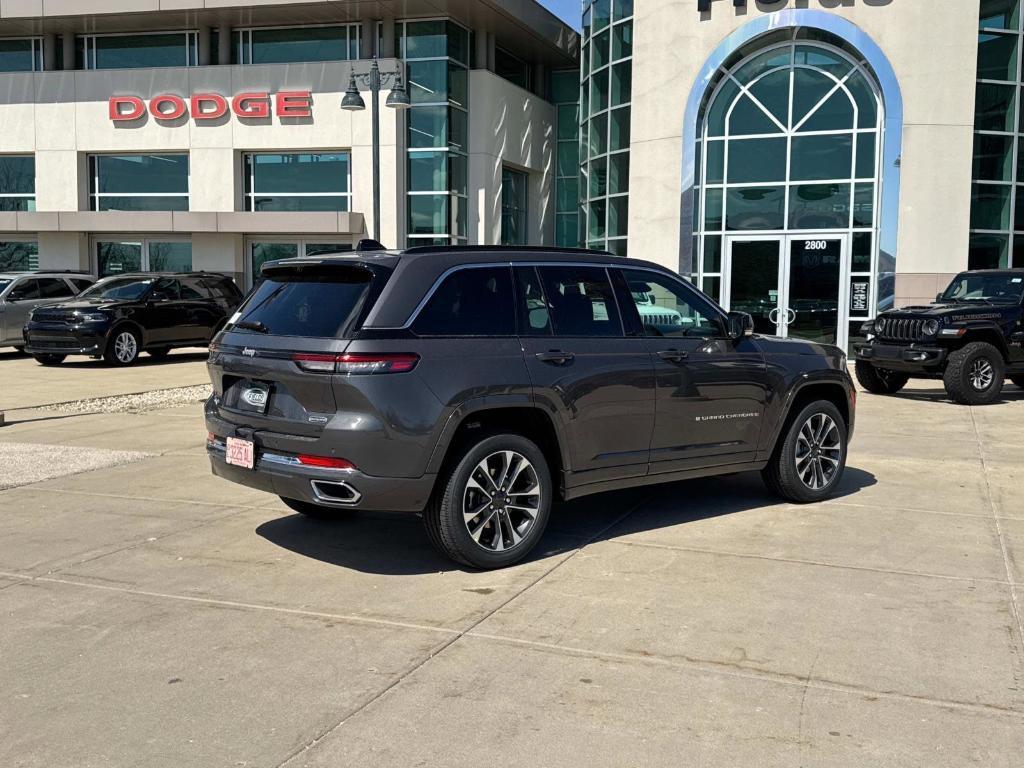 new 2025 Jeep Grand Cherokee car, priced at $53,855