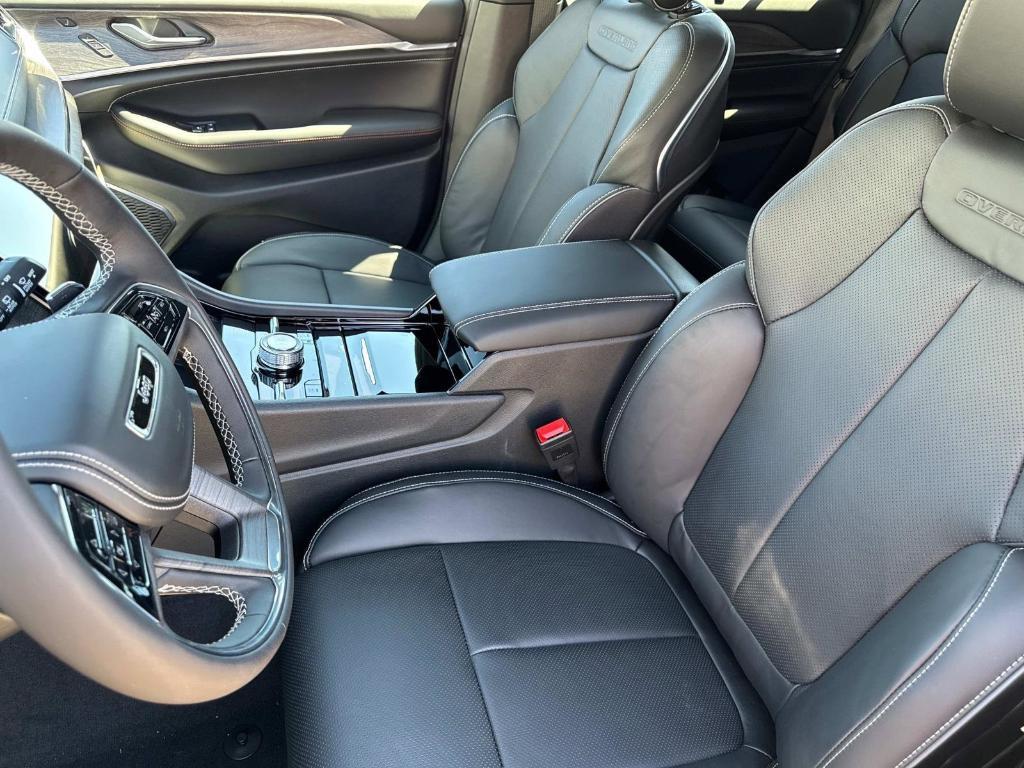 new 2025 Jeep Grand Cherokee car, priced at $53,855