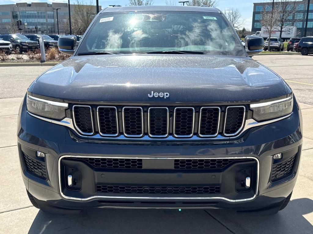 new 2025 Jeep Grand Cherokee car, priced at $53,855