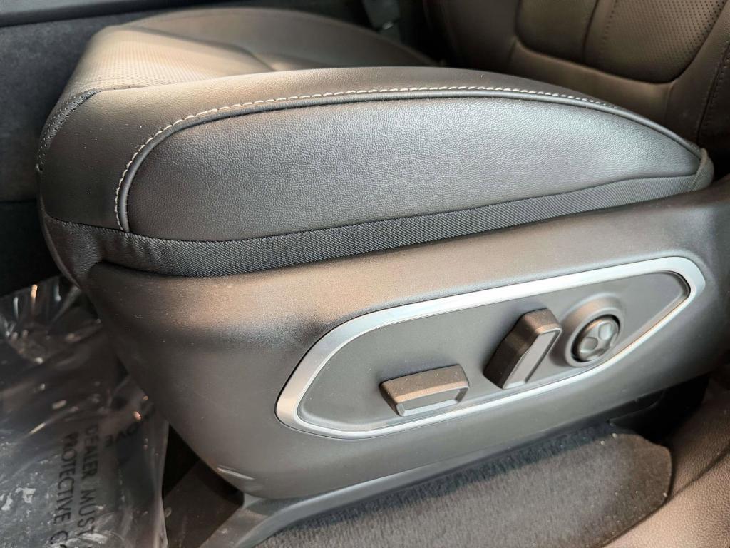 new 2026 Jeep Grand Wagoneer car, priced at $73,084
