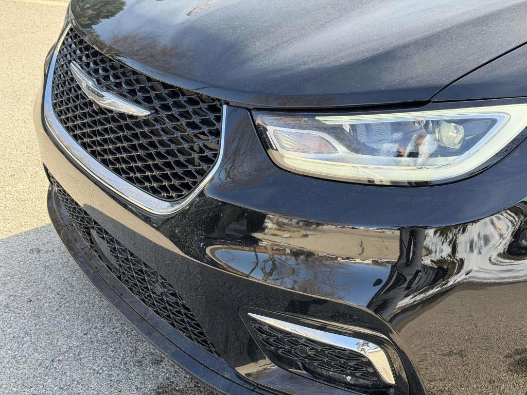 new 2026 Chrysler Pacifica car, priced at $50,074