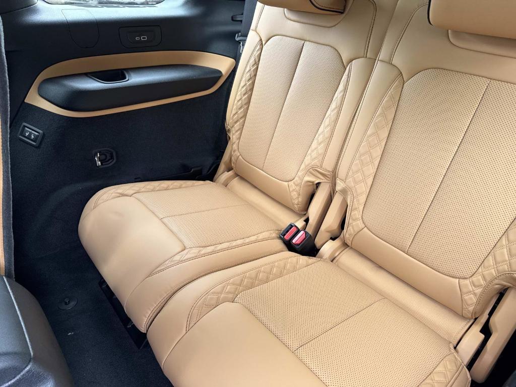 new 2026 Jeep Grand Cherokee L car, priced at $62,573