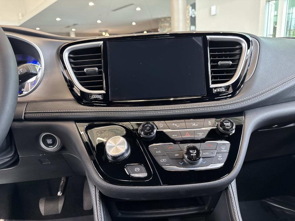 new 2027 Chrysler Pacifica car, priced at $52,359