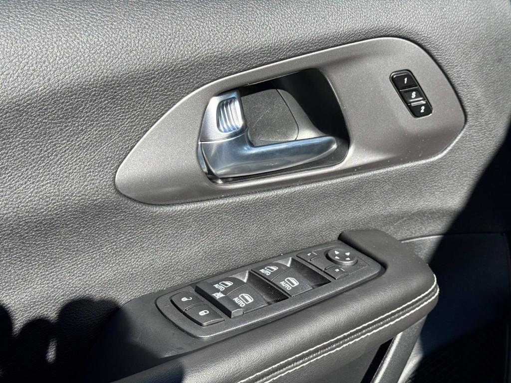 new 2026 Chrysler Pacifica car, priced at $51,409