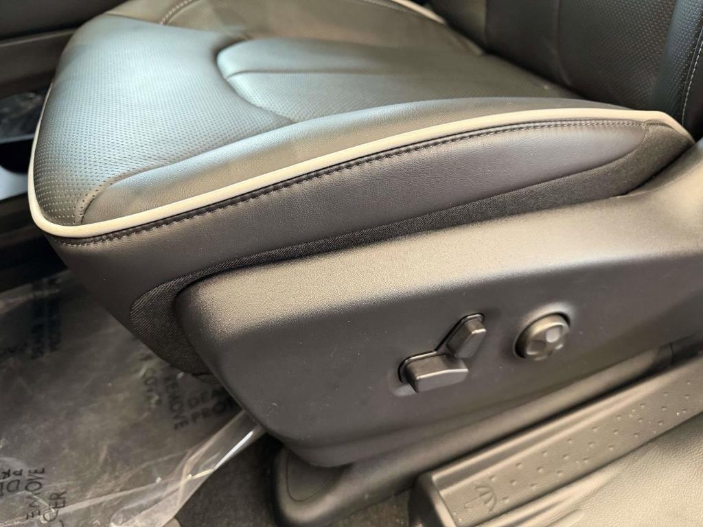 new 2026 Chrysler Pacifica car, priced at $52,364