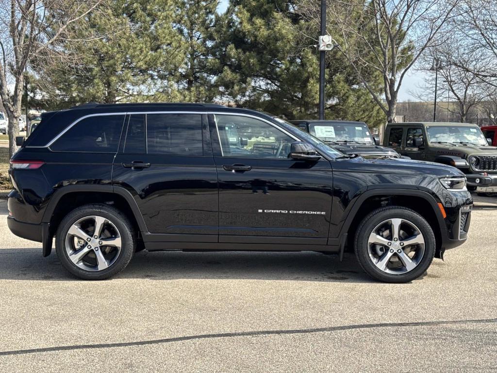 new 2026 Jeep Grand Cherokee car, priced at $51,504