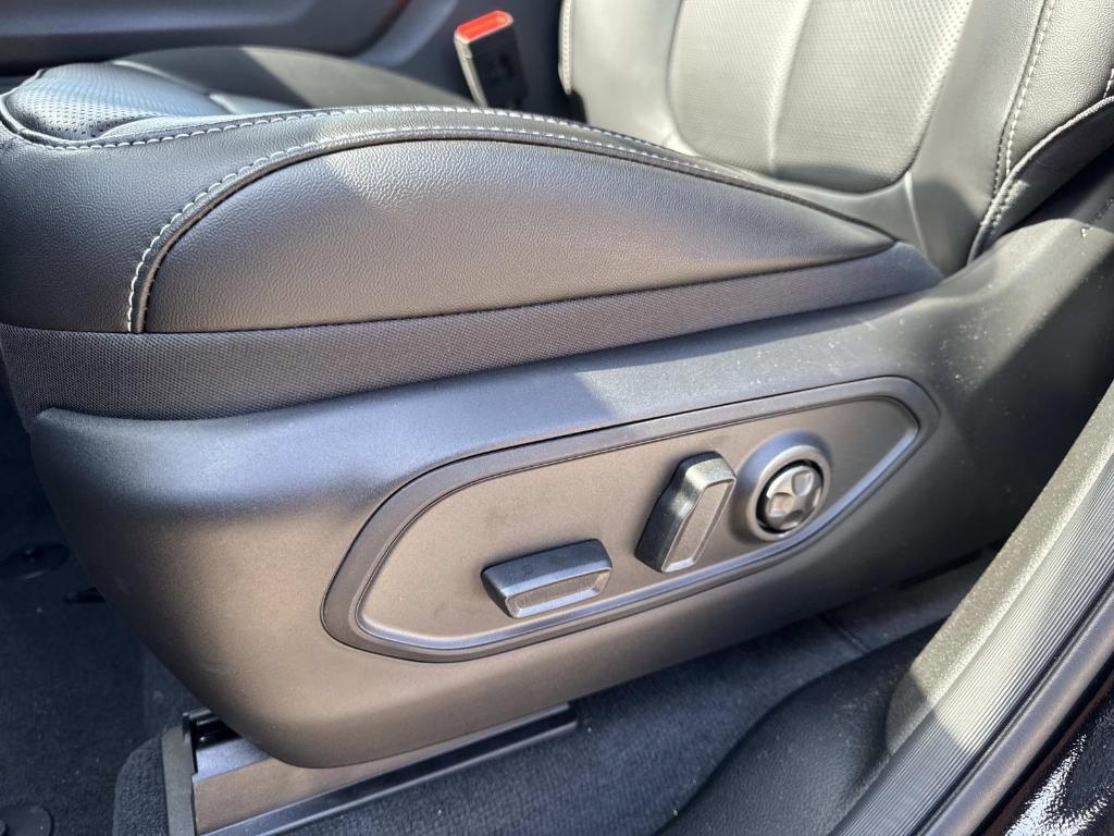 new 2026 Jeep Grand Cherokee car, priced at $51,504