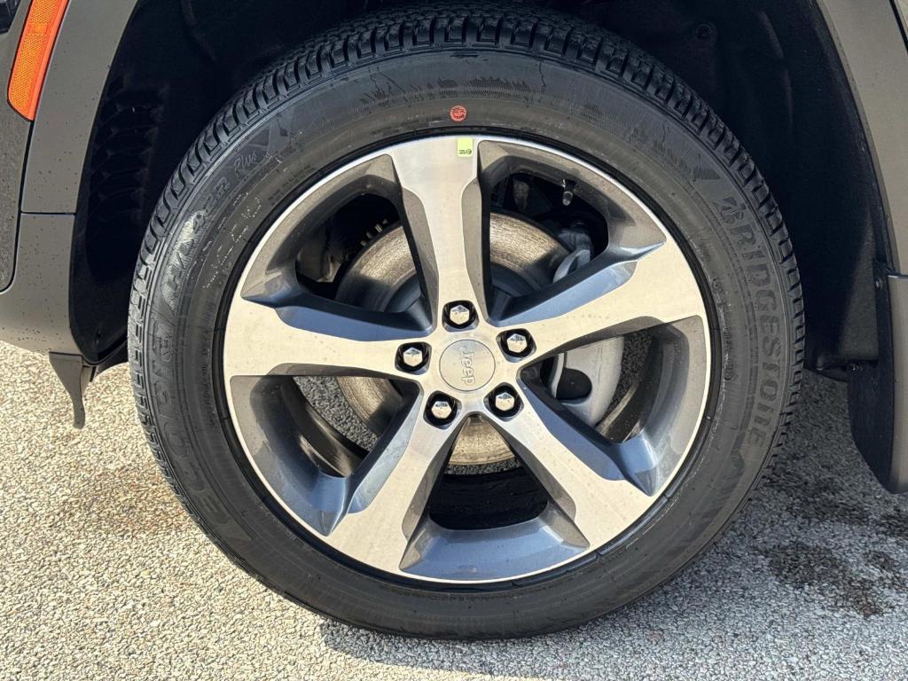 new 2026 Jeep Grand Cherokee car, priced at $51,504