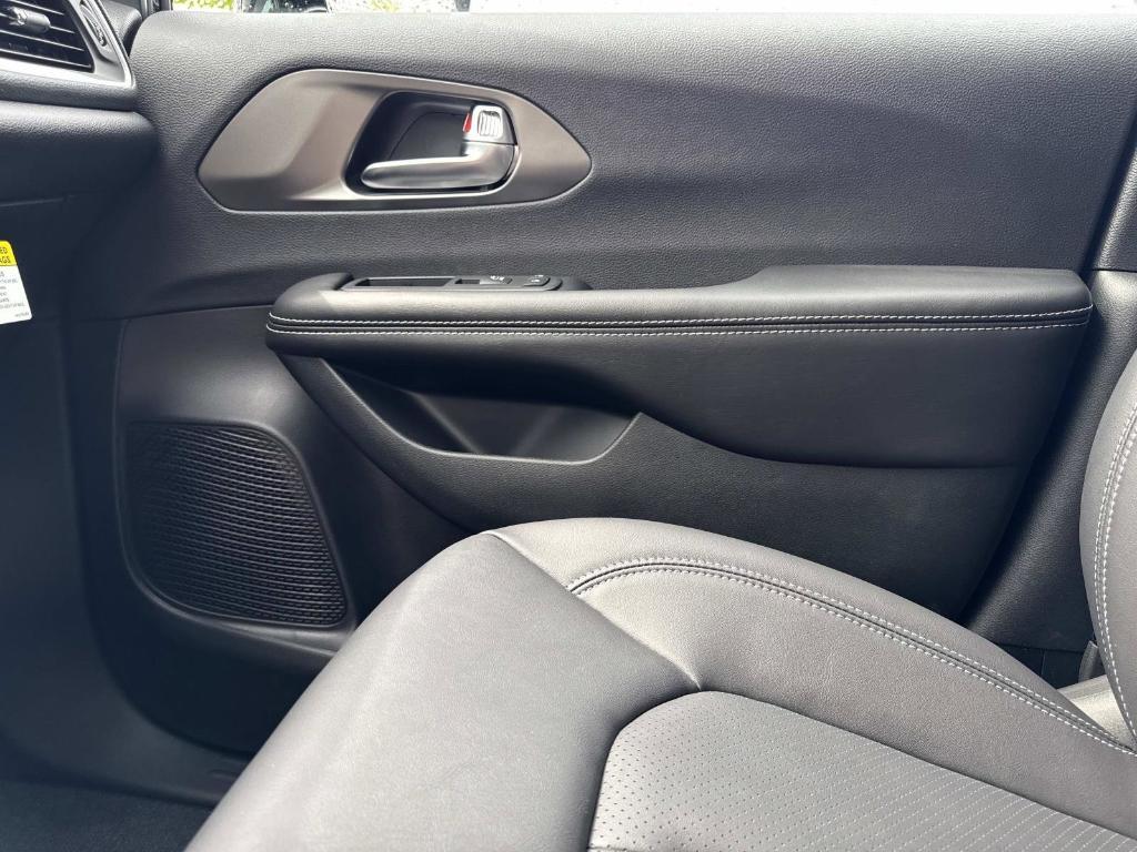 new 2027 Chrysler Pacifica car, priced at $53,124