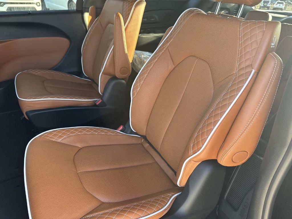 new 2026 Chrysler Pacifica car, priced at $58,256