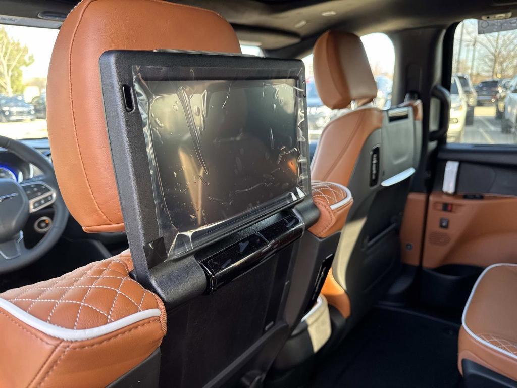 new 2026 Chrysler Pacifica car, priced at $58,256