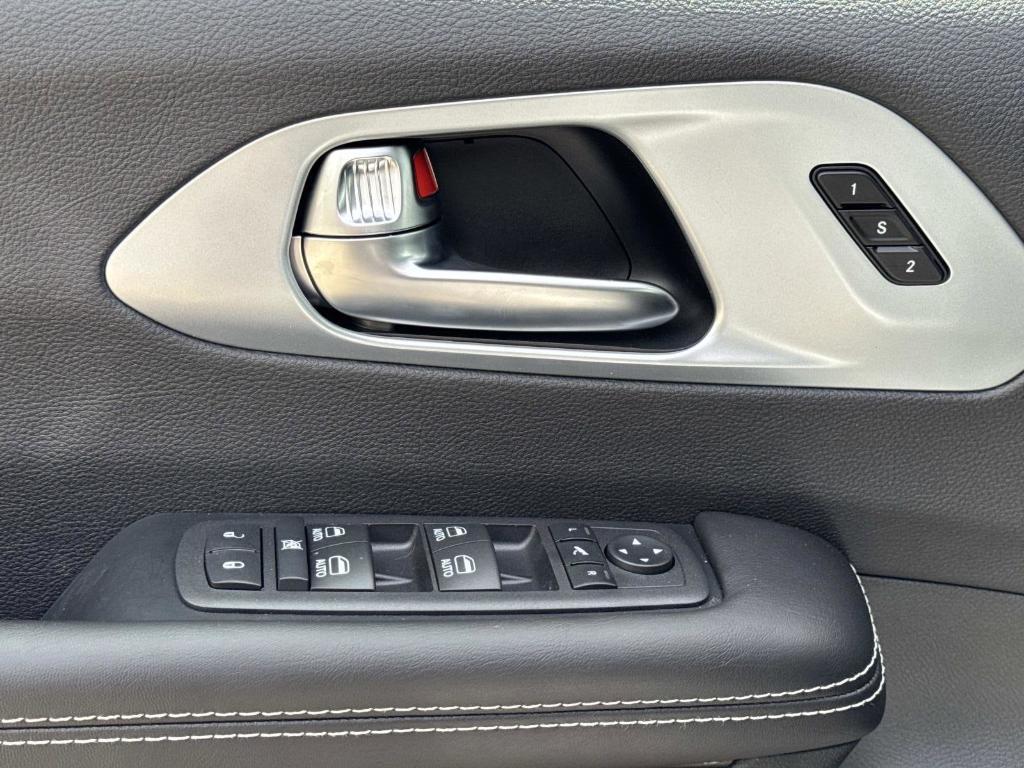 new 2026 Chrysler Pacifica car, priced at $54,484