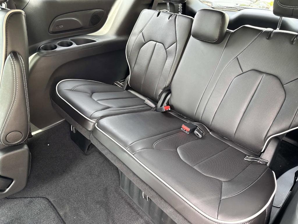 new 2026 Chrysler Pacifica car, priced at $54,484