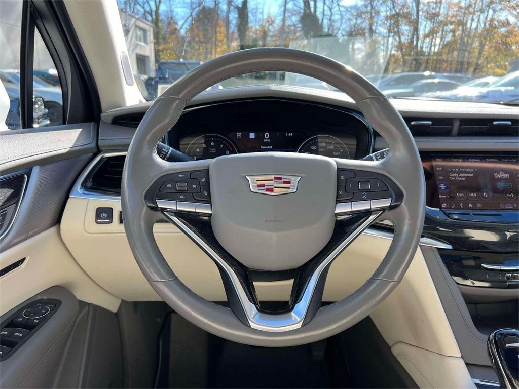used 2022 Cadillac XT6 car, priced at $31,298