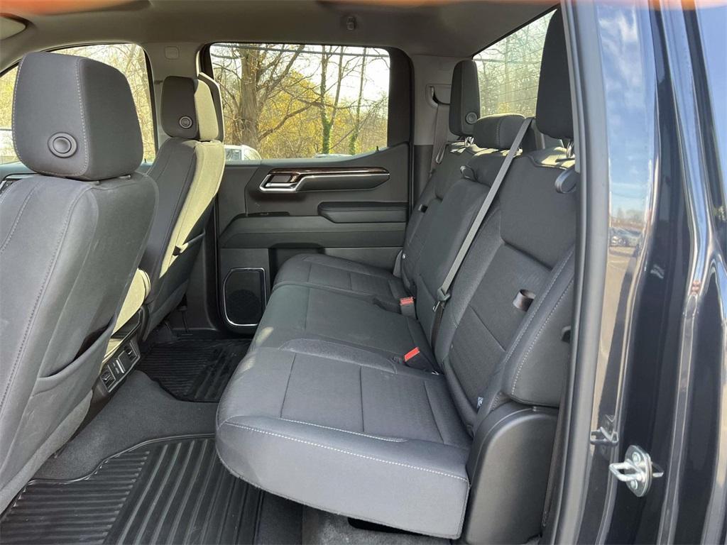 used 2024 GMC Sierra 1500 car, priced at $39,398