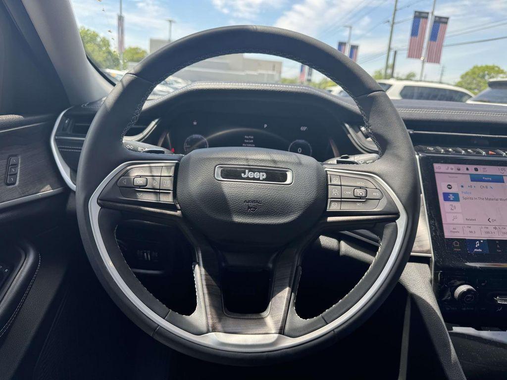 used 2023 Jeep Grand Cherokee car, priced at $33,173